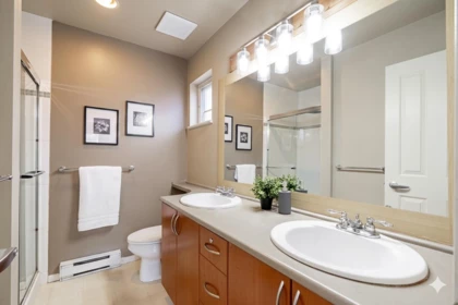 Mudroom Photo of 10 15175 62a Avenue, Surrey, BC
