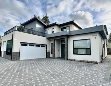 Fitness Center Photo Near 12352 96 Avenue, Surrey, BC