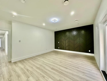Hallway Photo of 12352 96 Avenue, Surrey, BC