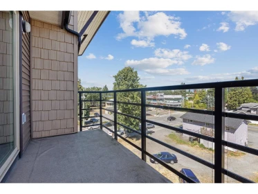 Walk-In Closet Photo of 411 8168 120a Street, Surrey, BC