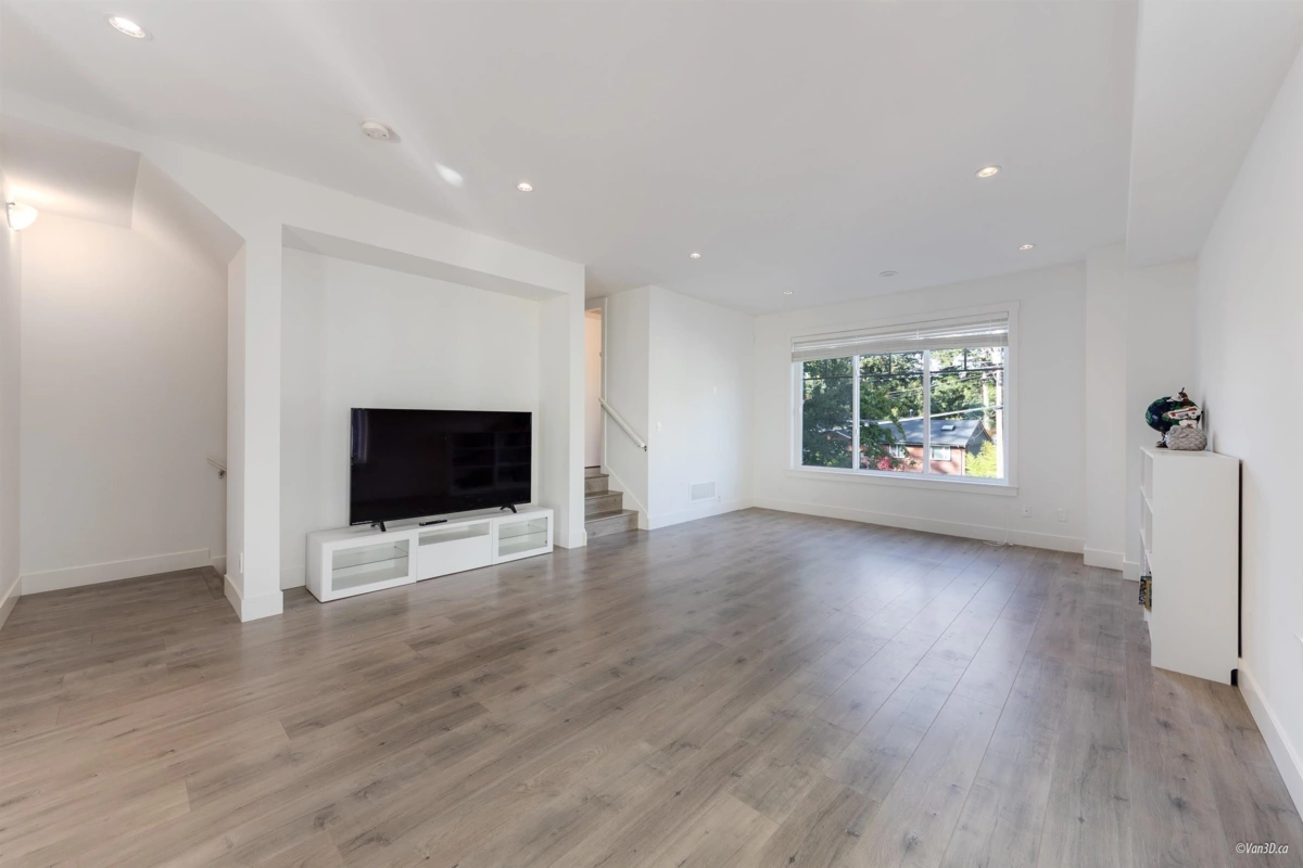 Dining Area Photo of 17 11188 72 Avenue, Delta, BC