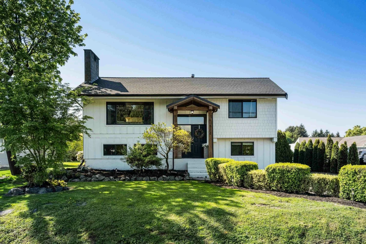 Exterior Front Photo of 41942 South Sumas Road, Sardis - Greendale, BC
