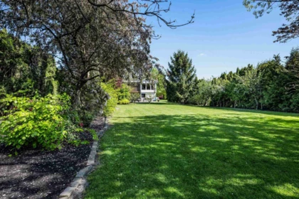 Swimming Pool Photo of 41942 South Sumas Road, Sardis - Greendale, BC