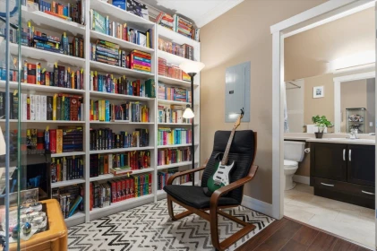 Hallway Photo of 402 3192 Gladwin Road, Abbotsford, BC