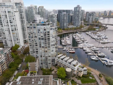 Outdoor Patio Photo of 1201 1228 Marinaside Crescent, Vancouver, BC