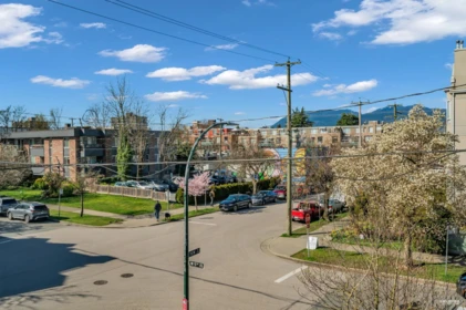 Garden / Landscaping Photo of 206 2190 W 5th Avenue, Vancouver, BC