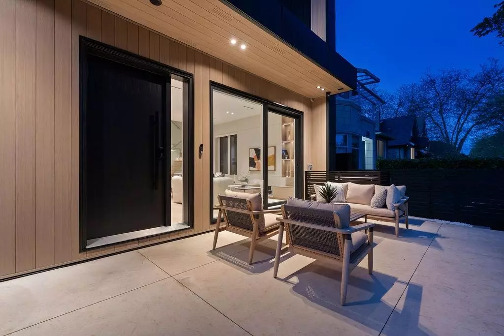 Exterior Rear Photo of 1 2935 W 15th Avenue, Vancouver, BC