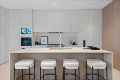 Breakfast Nook Photo of 1 2935 W 15th Avenue, Vancouver, BC