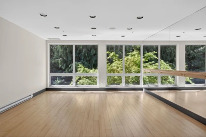 Entry Foyer Photo of 329 15918 26 Avenue, Surrey, BC
