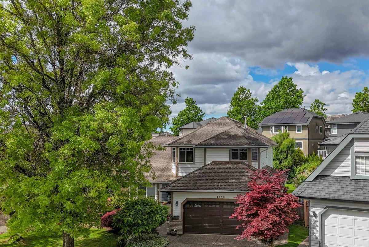 Family Room Photo of 1249 Royal Court, Port Coquitlam, BC