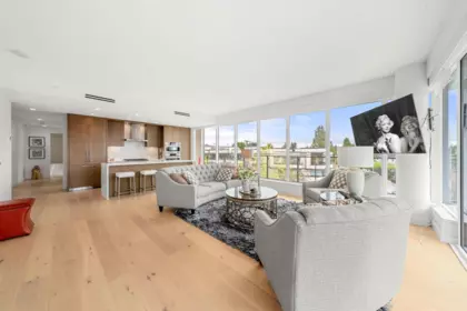 305 1439 George Street, White Rock, BC, White Rock — Apartment/Condo for sale