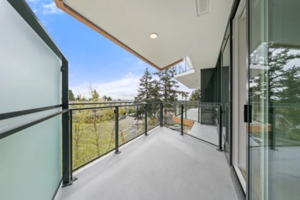 Garden / Landscaping Photo of 305 1439 George Street, White Rock, BC