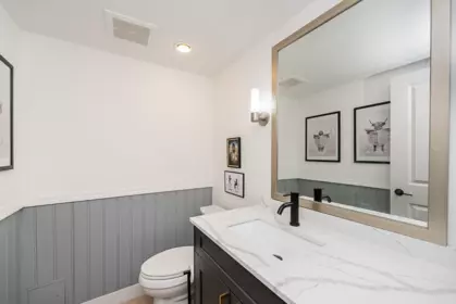 Primary Bathroom Photo of PH7 9188 Cook Road, Richmond, BC