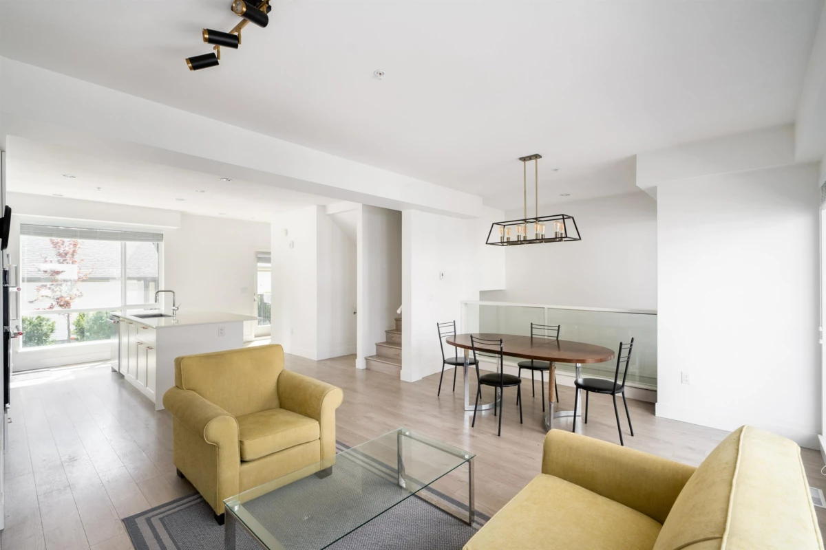 Dining Area Photo of 13 2825 159 Street Street, Surrey, BC