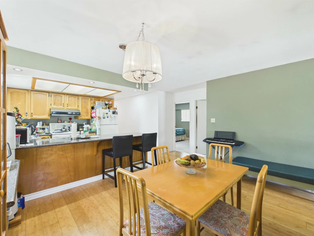 Dining Area Photo of 2480 Mclennan Avenue, Richmond, BC
