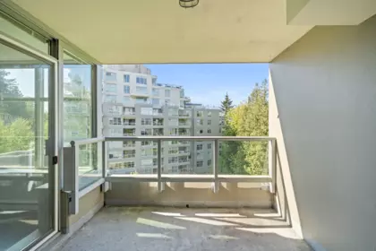 Hallway Photo of 605 9262 University Crescent, Burnaby, BC