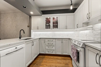 Guest Bathroom Photo of 29 2058 Winfield Drive, Abbotsford, BC