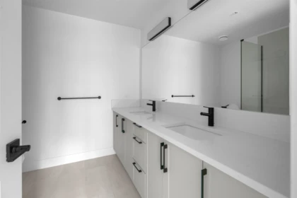 Primary Bathroom Photo of 102 3528 146a Street, Surrey, BC