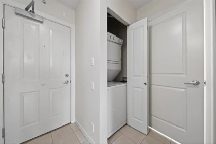 Guest Bathroom Photo of 403 3638 Vanness Avenue, Vancouver, BC