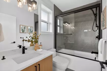 Primary Bathroom Photo of 1 10571 No 1 Road, Richmond, BC