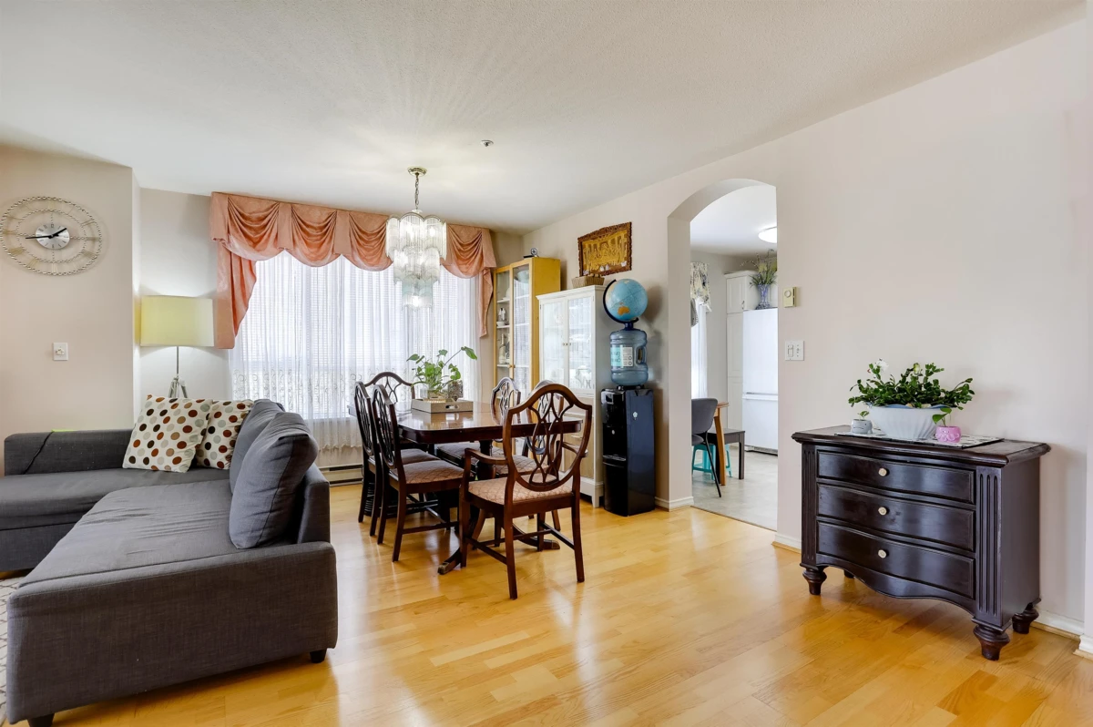 Dining Area Photo of 204 20145 55a Avenue, Langley, BC