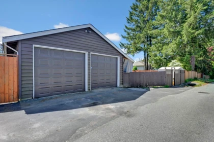 Kitchen Photo of 981 Grover Avenue, Coquitlam, BC