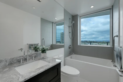 Powder Room Photo of 1401 1501 Foster Street, White Rock, BC