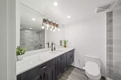 Mudroom Photo of 105 1111 Haro Street, Vancouver, BC