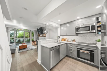 Primary Bedroom Photo of 105 1111 Haro Street, Vancouver, BC