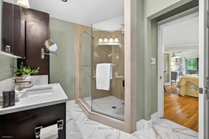 Guest Bathroom Photo of 12021 S Boundary Drive, Surrey, BC