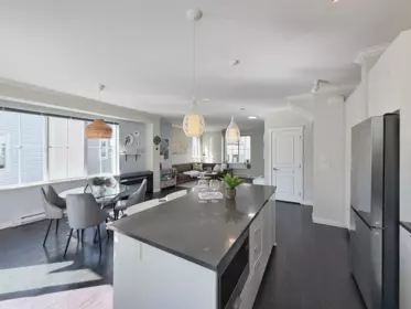 Primary Bathroom Photo of 121 5550 Admiral Way, Ladner, BC