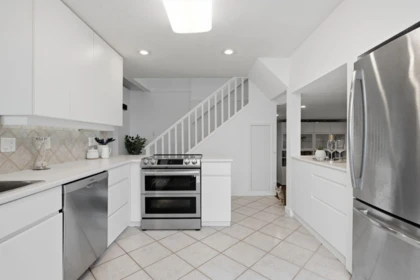 Guest Bathroom Photo of 11837 Alderwood Crescent, Delta, BC