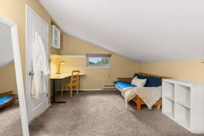 Hallway Photo of 5627 Timbervalley Road, Delta, BC