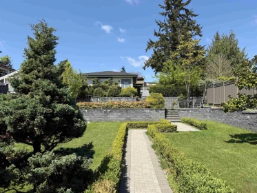 7525 13th Avenue, Burnaby, BC, Burnaby — Single Family Residence for sale