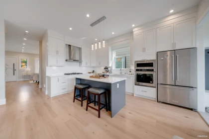 Guest Bathroom Photo of 16778 20a Avenue, Surrey, BC