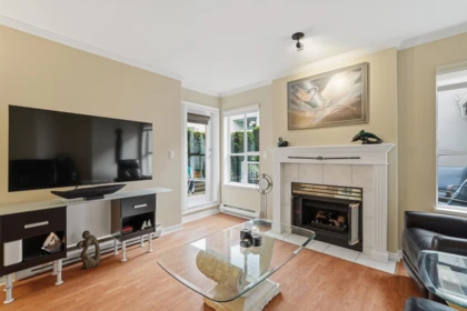 106 15272 20 Avenue, Surrey, BC, Surrey — Apartment/Condo for sale