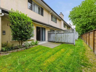 Breakfast Nook Photo of 3 7691 Moffatt Road, Richmond, BC
