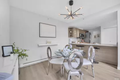 6 4178 Dawson Street, Burnaby, BC, Burnaby — Apartment/Condo for sale
