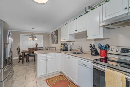 Hot Tub / Spa Photo of 14433 Sunset Lane, White Rock, BC