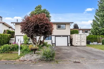 45305 Paisley Avenue, Chilliwack, BC, Chilliwack — Single Family Residence for sale