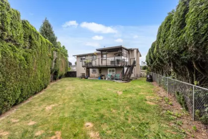 Garden / Landscaping Photo of 45305 Paisley Avenue, Chilliwack, BC