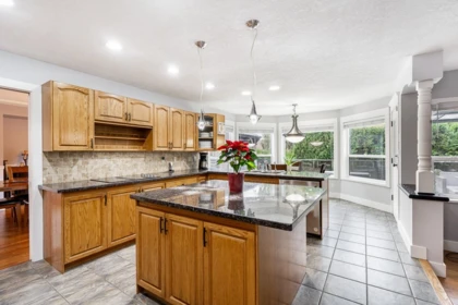 Pantry Photo of 34963 Edgeview Place, Abbotsford, BC