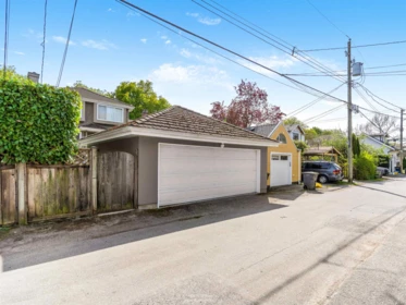 Fitness Center Photo Near 3263 W 14th Avenue, Vancouver, BC