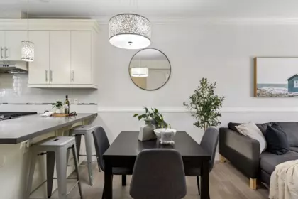 Kitchen Island Photo of 203 3488 Sefton Street, Port Coquitlam, BC