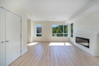 Walk-In Closet Photo of 5 20559 86 Avenue, Langley, BC