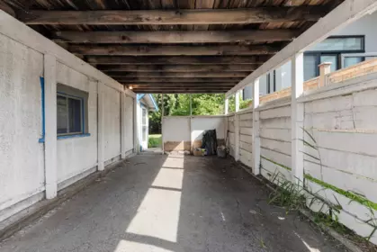 Hallway Photo of 5282 Inman Avenue, Burnaby, BC
