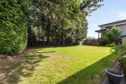 Kitchen Photo of 5282 Inman Avenue, Burnaby, BC