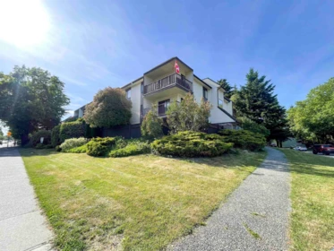 Powder Room Photo of 207 13775 74 Avenue, Surrey, BC