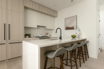 Kitchen Island Photo of 1 2755 W 11th Avenue, Vancouver, BC