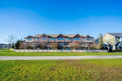 28 7332 194a Street, Surrey, BC, Surrey — Townhouse for sale
